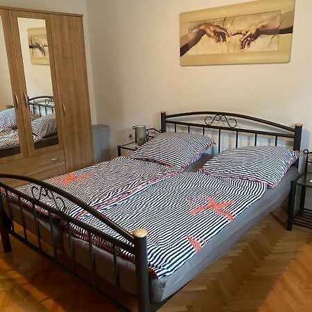 Apartmani Area Doma โตรกีร์ ภายนอก รูปภาพ